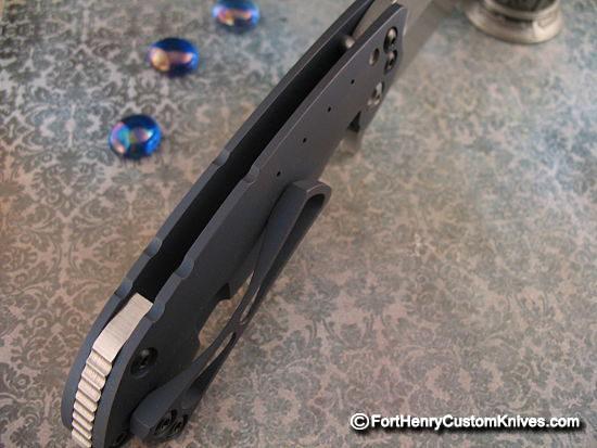 DireWare - V-5 Solo Wharny Flipper - Image 5
