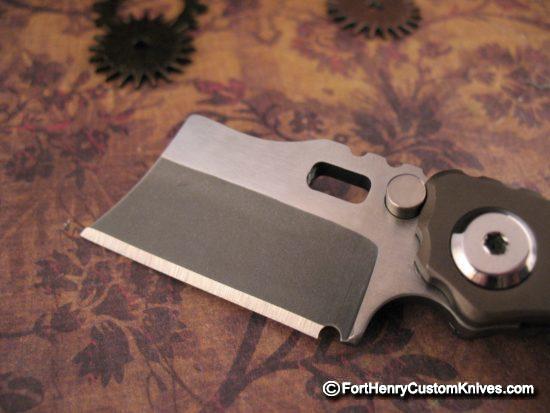 Trouble Blades - Littlest Debt Colletor - Bronze - Image 4