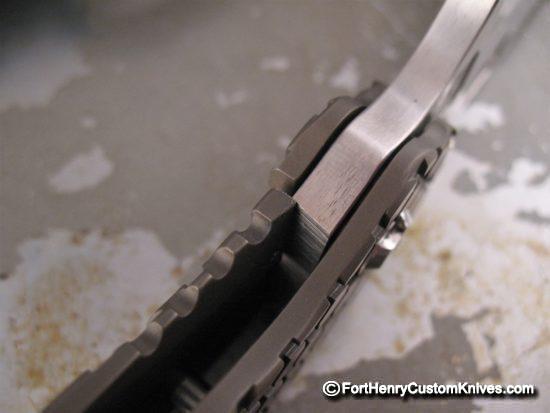 Trouble Blades - Rare Full Size Debt Collector - Honeycomb Frag - Image 7