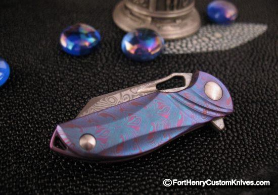 Rike Knife - NEW Miniature Bumble Bee Flipper - Damasteel - Image 2