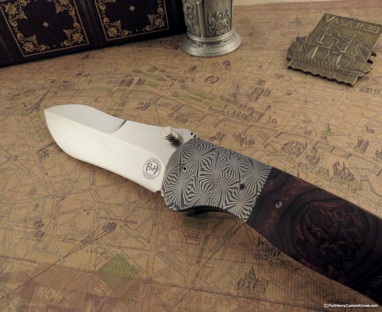 Custom Head Knife